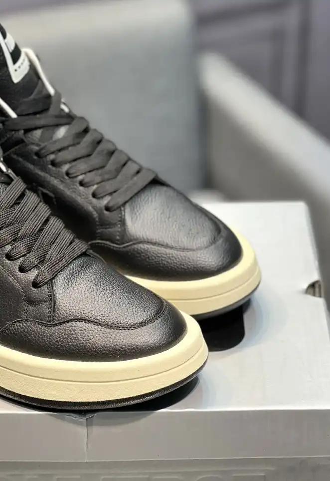 hype Givenchy Sneakers