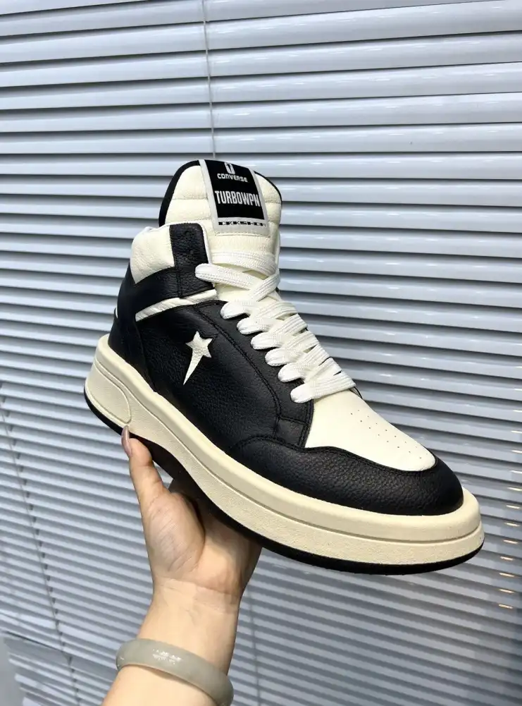 hype Givenchy Sneakers