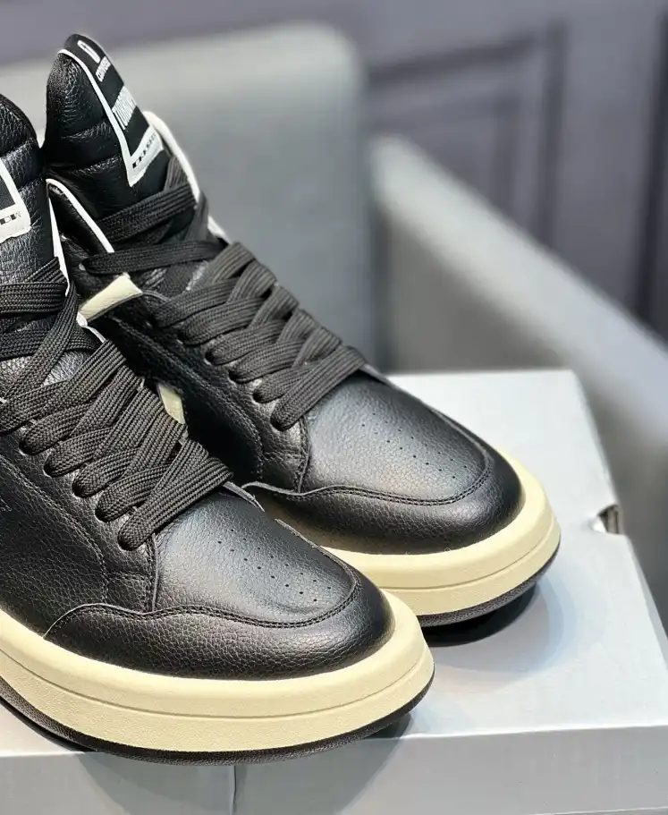 hype Givenchy Sneakers