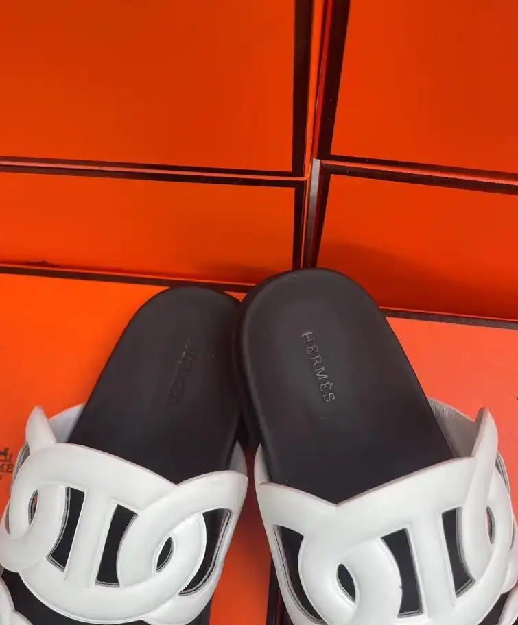 hype Hermes Sandals