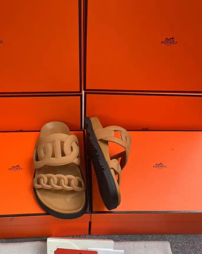 hype Hermes Sandals