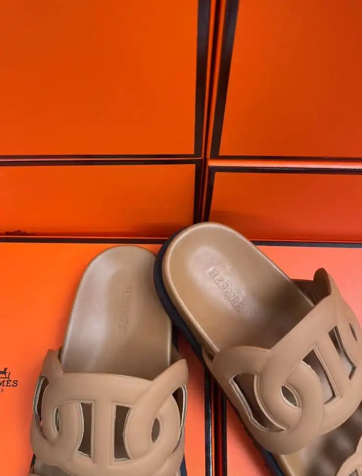 hype Hermes Sandals