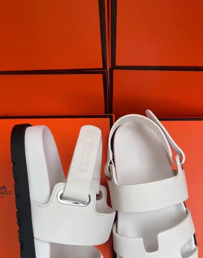 hype Hermes Sandals