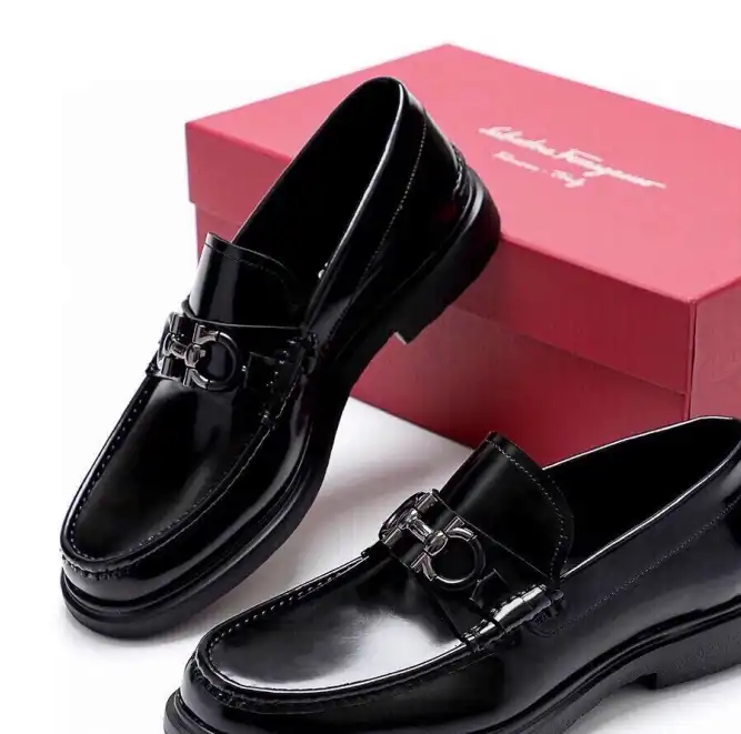 hype Ferragamo Leather Shoes