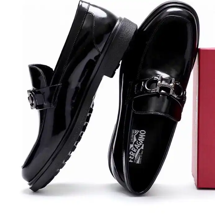 hype Ferragamo Leather Shoes