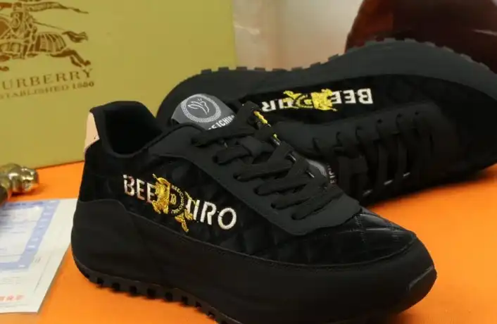 hype Burberry Sneakers