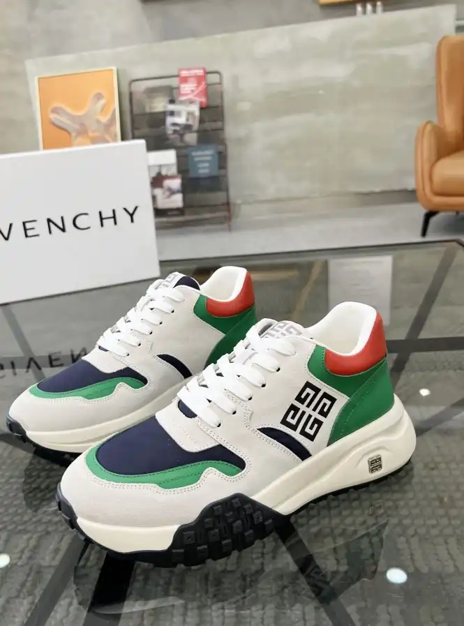 hype Givenchy Sneakers