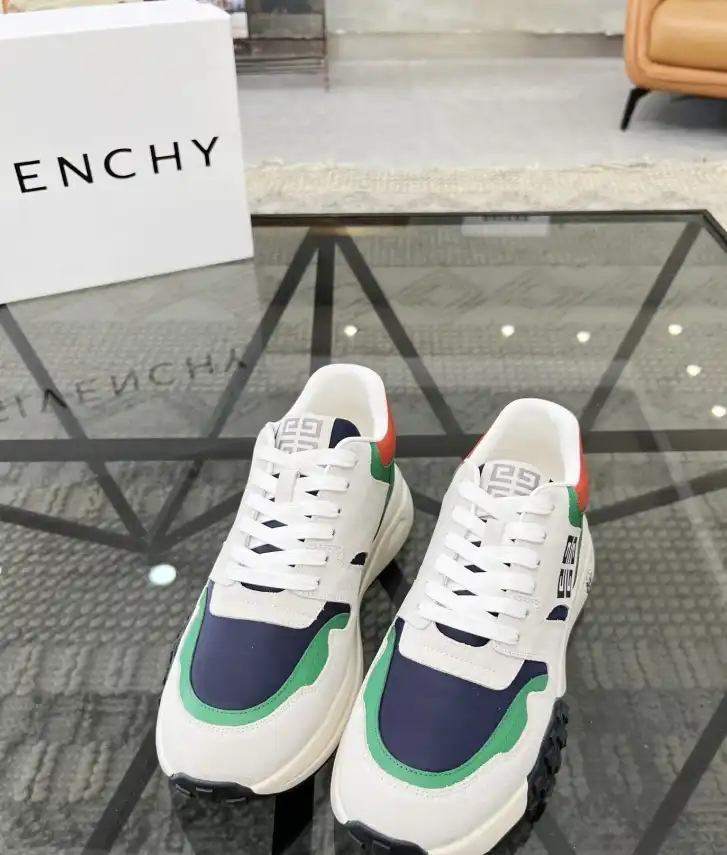 hype Givenchy Sneakers