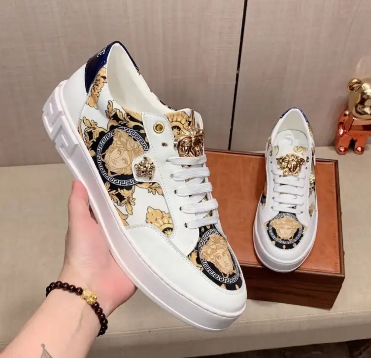 hype Givenchy Sneakers