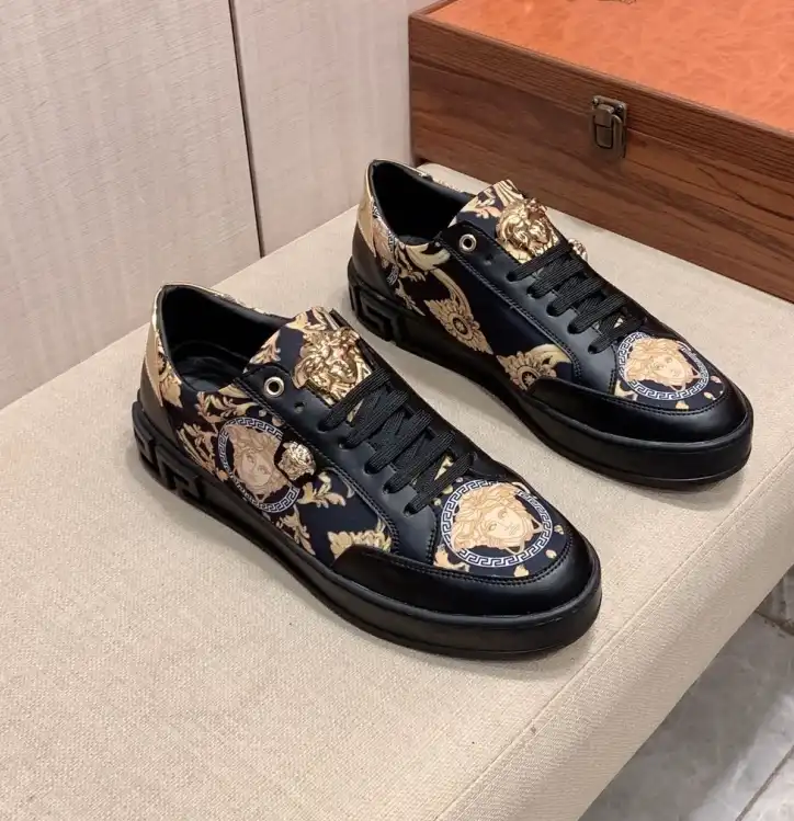 hype Givenchy Sneakers