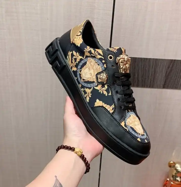 hype Givenchy Sneakers