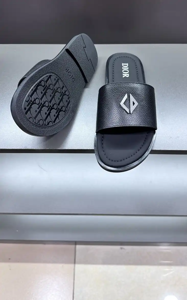 hype Christian Dior Slippers