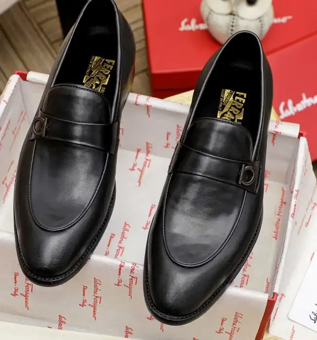 hype Ferragamo Leather Shoes