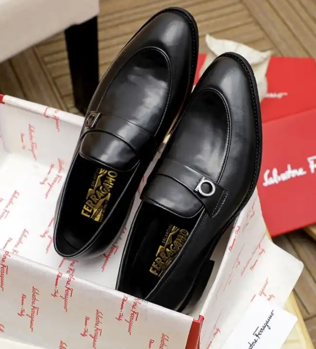 hype Ferragamo Leather Shoes