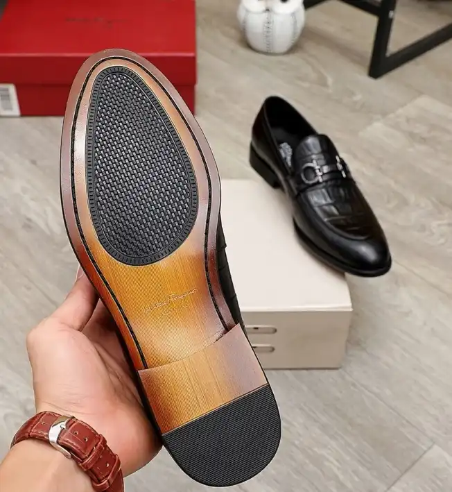 hype Ferragamo Leather Shoes