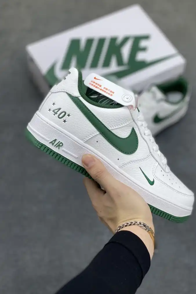 hype Nike Sneakers