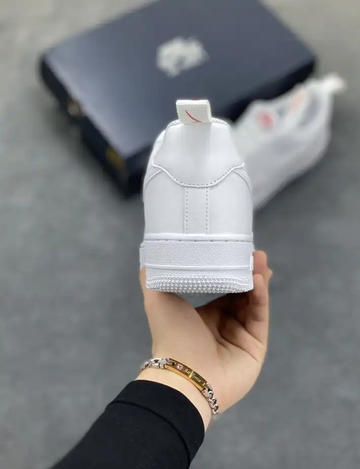 hype Nike Sneakers