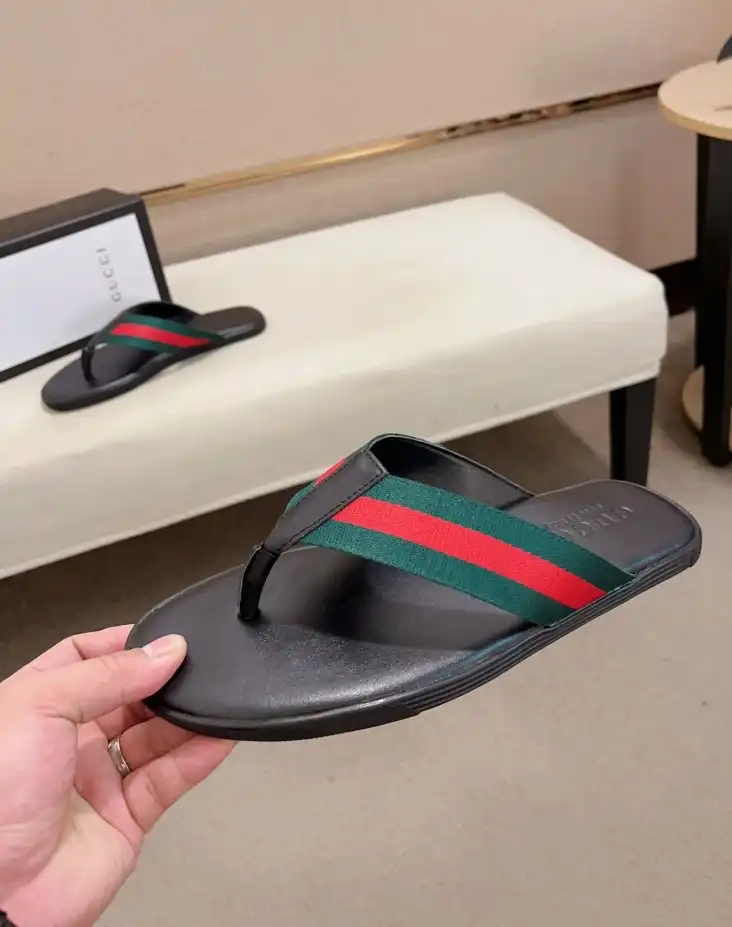 hype Gucci Slippers