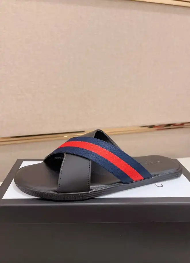 hype Gucci Slippers