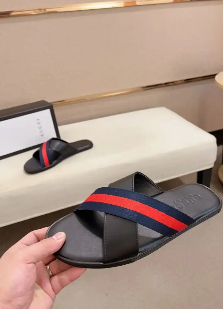 hype Gucci Slippers