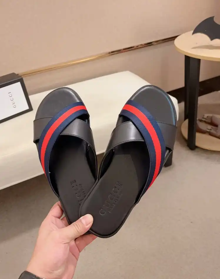 hype Gucci Slippers