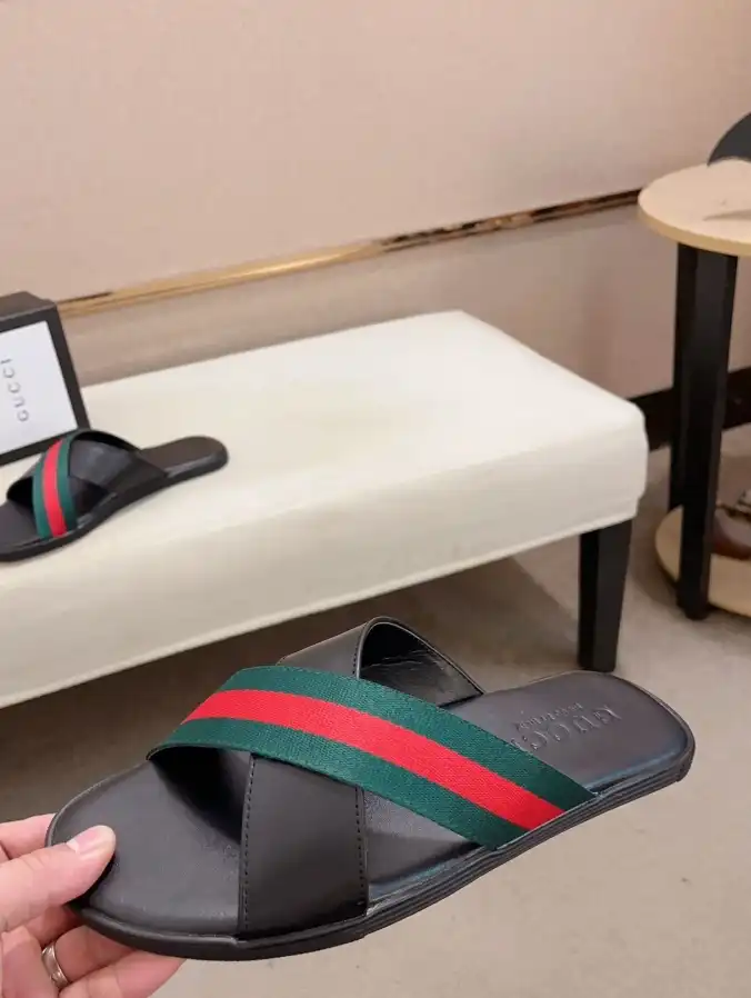 hype Gucci Slippers