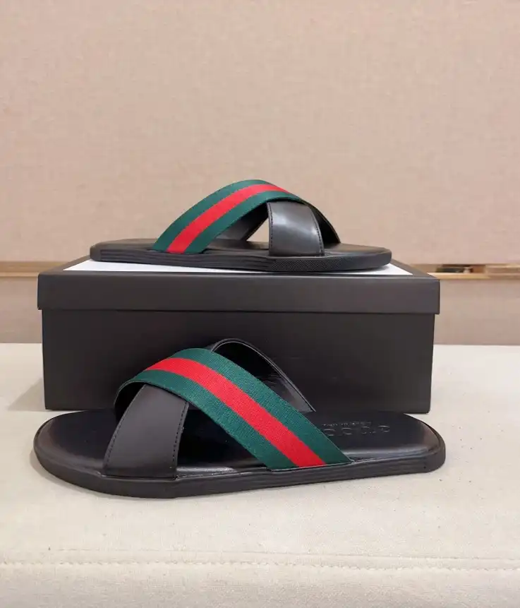 hype Gucci Slippers