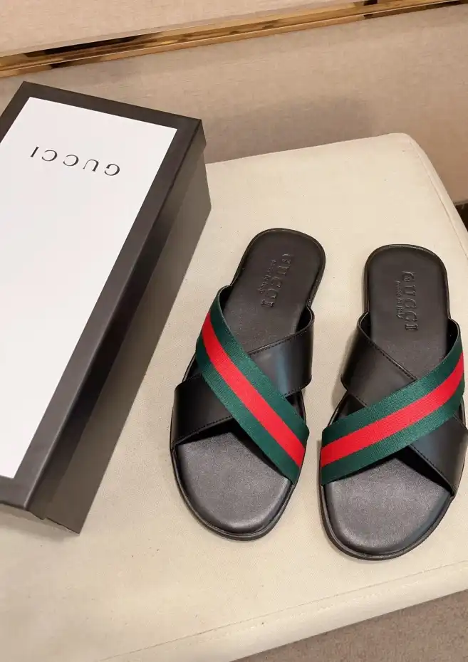 hype Gucci Slippers