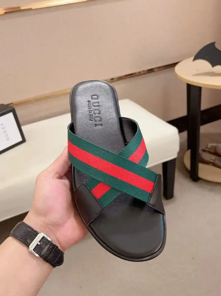 hype Gucci Slippers