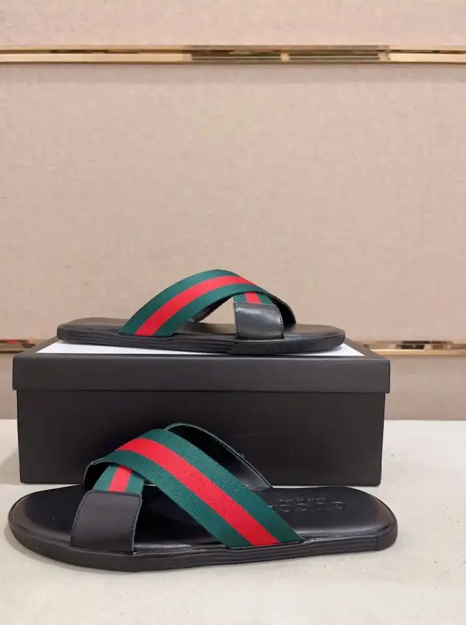 hype Gucci Slippers