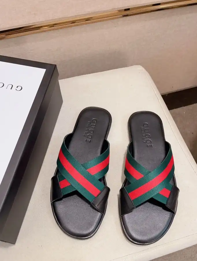 hype Gucci Slippers