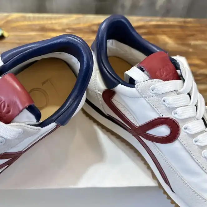 hype Loewe Sneakers