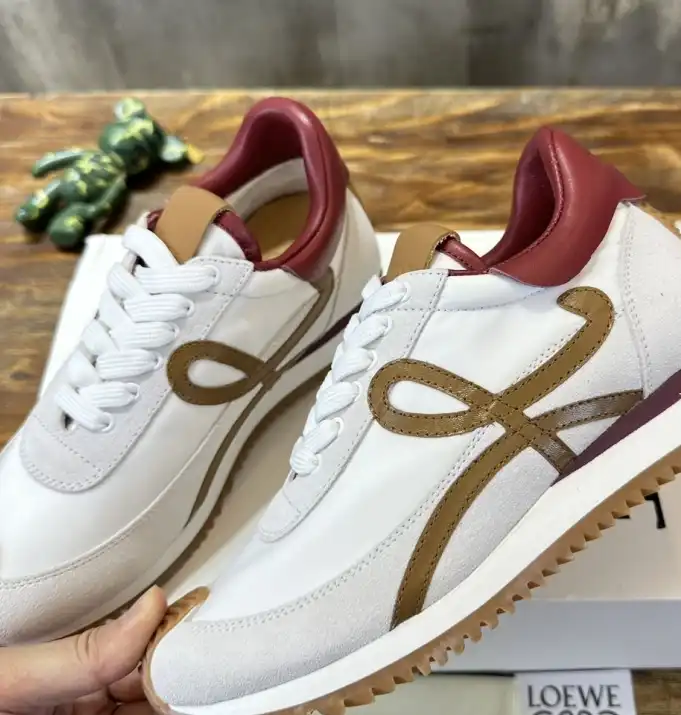 hype Loewe Sneakers