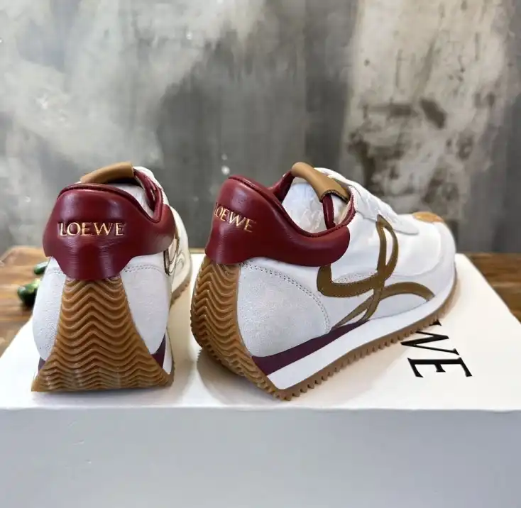 hype Loewe Sneakers