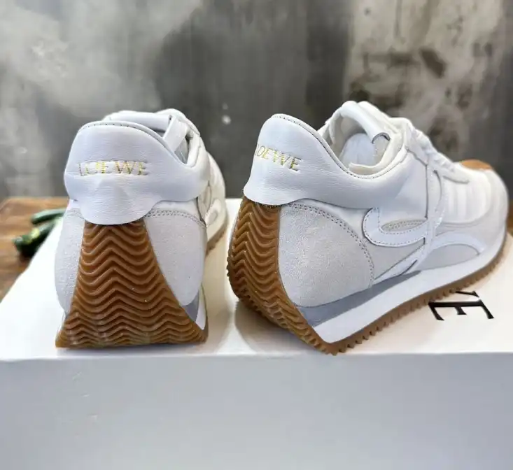 hype Loewe Sneakers