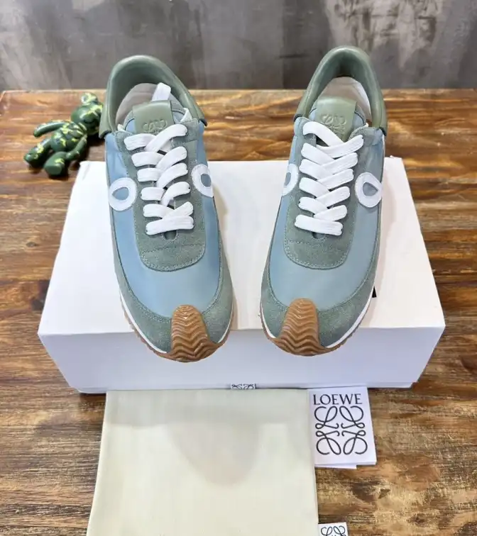 hype Loewe Sneakers