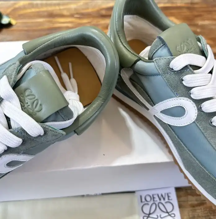 hype Loewe Sneakers