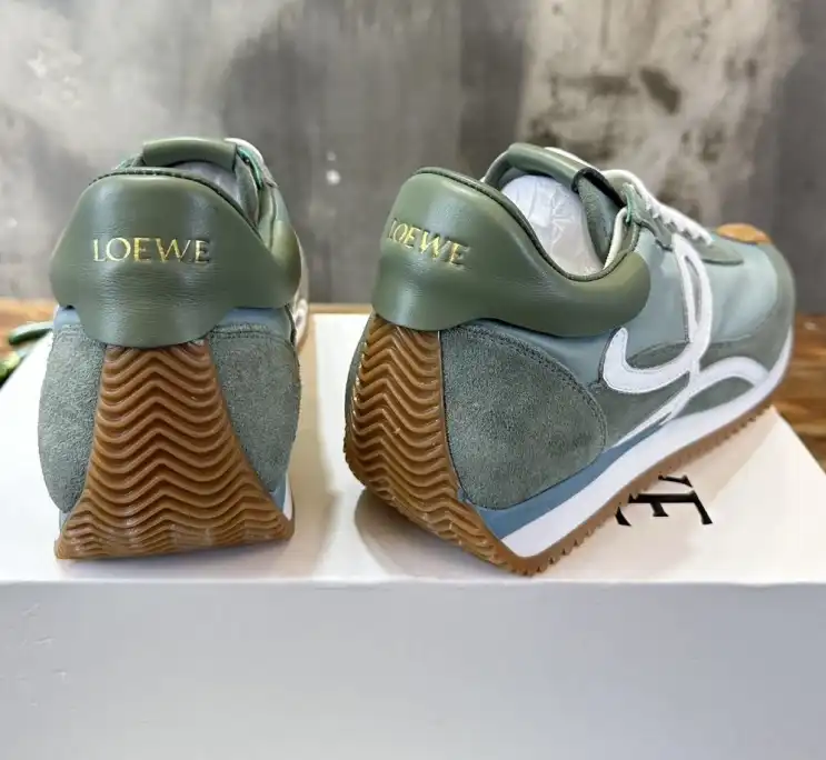 hype Loewe Sneakers