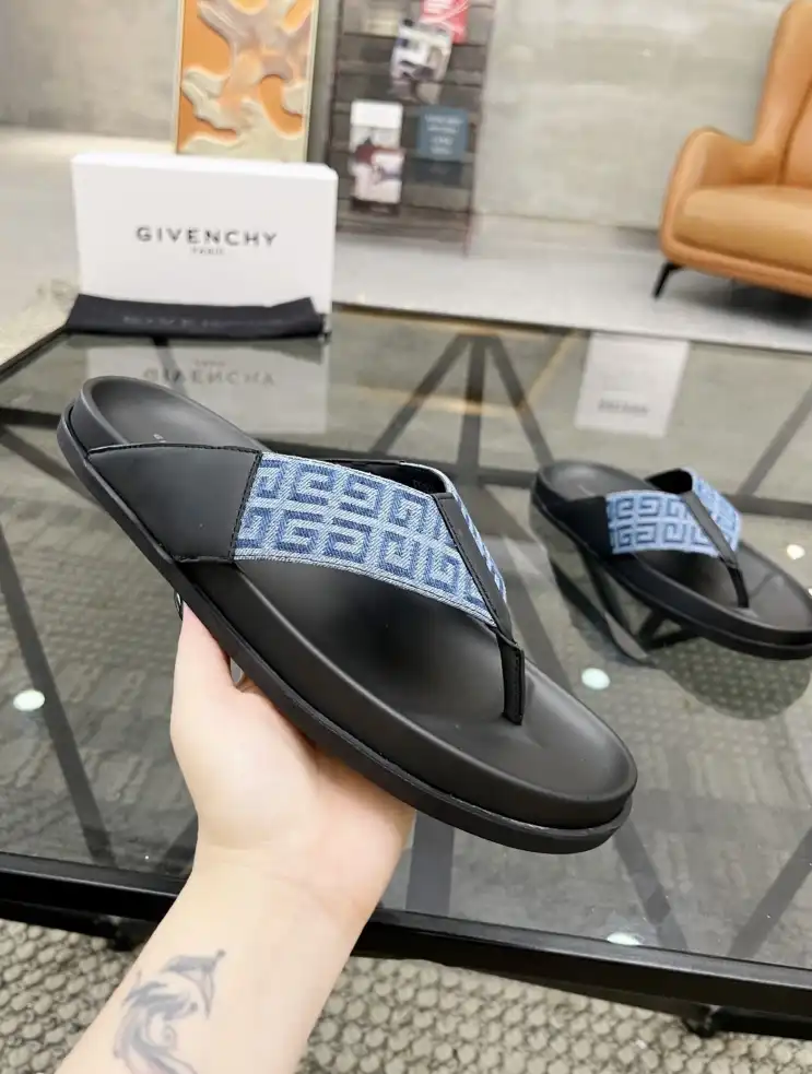 hype Givenchy Slippers