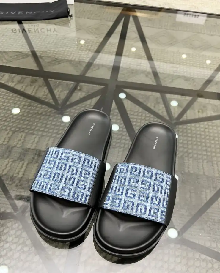 hype Givenchy Slippers