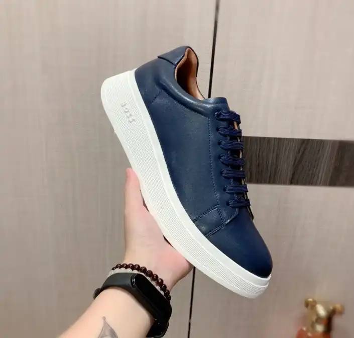 hype Boss Low Shoes