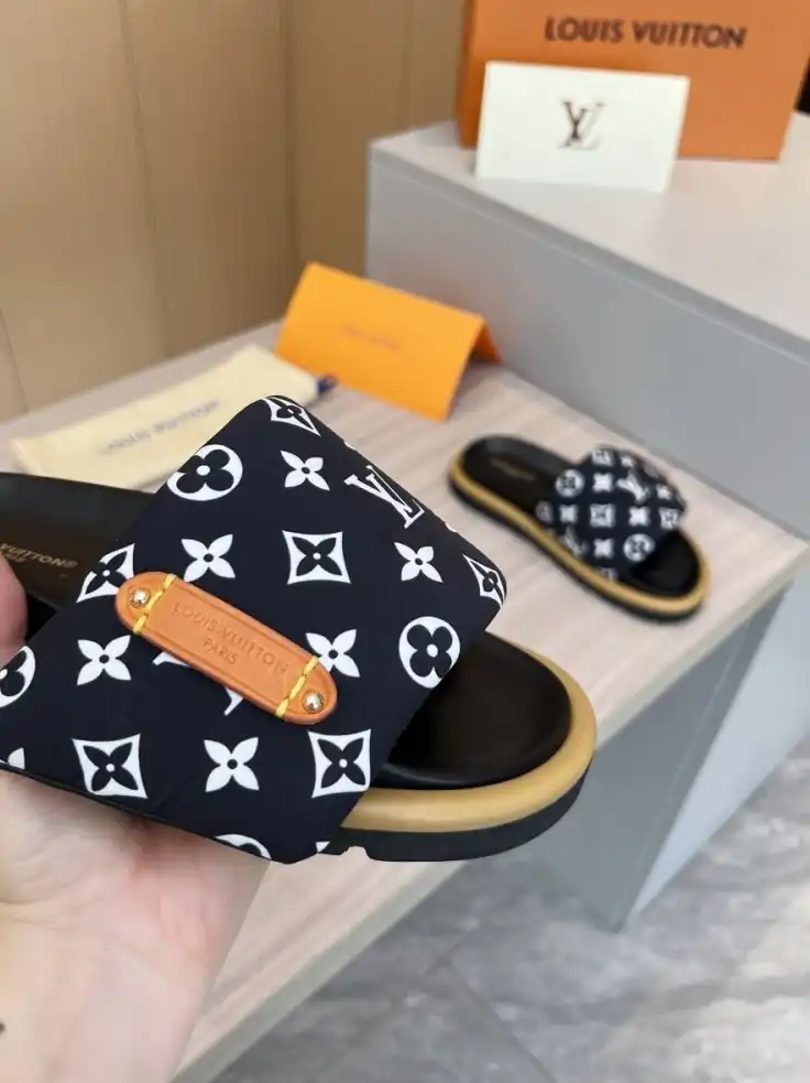 hype LV Slippers