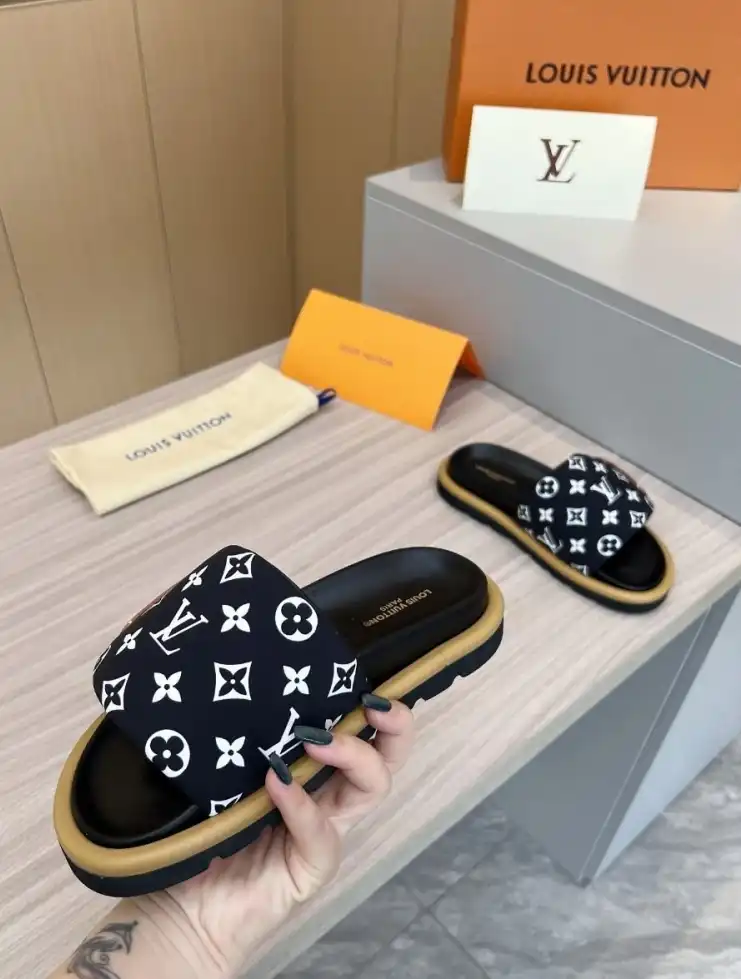 hype LV Slippers