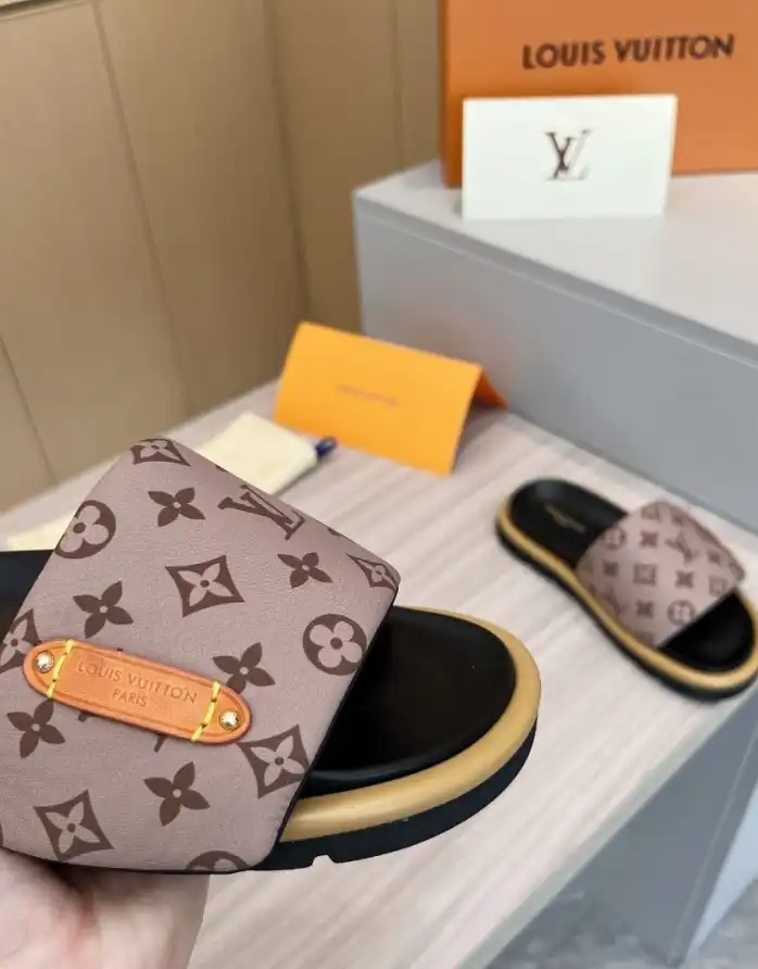 hype LV Slippers