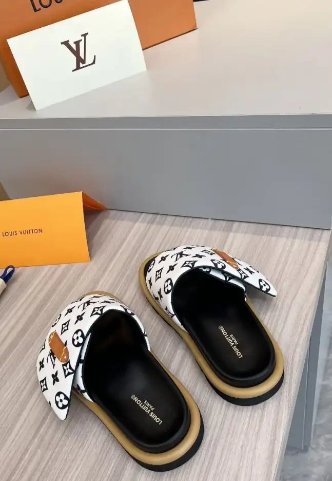 hype LV Slippers