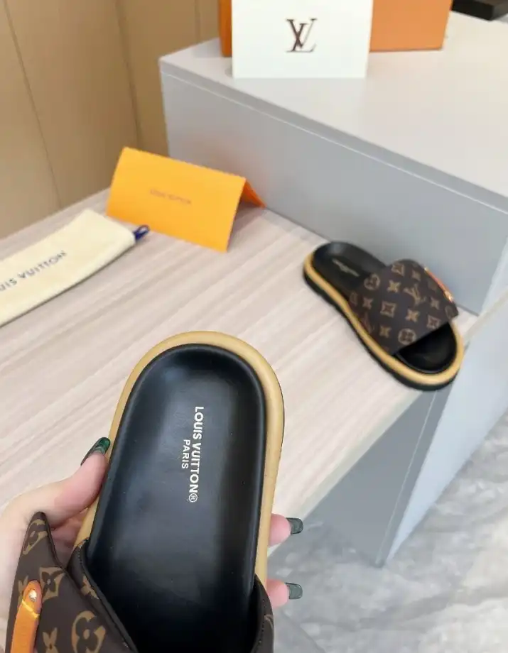 hype LV Slippers