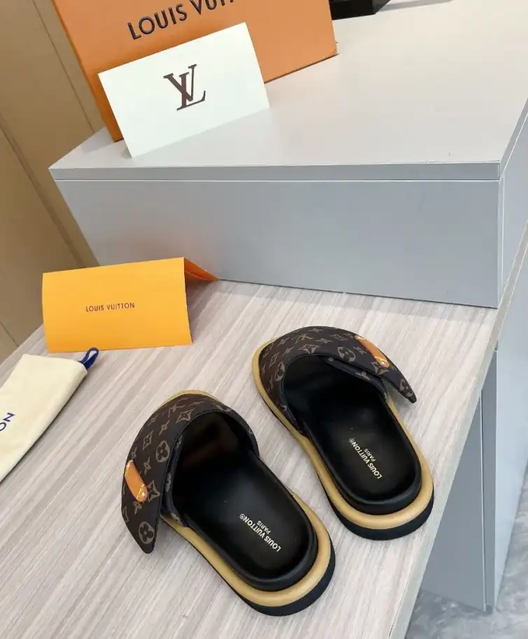 hype LV Slippers