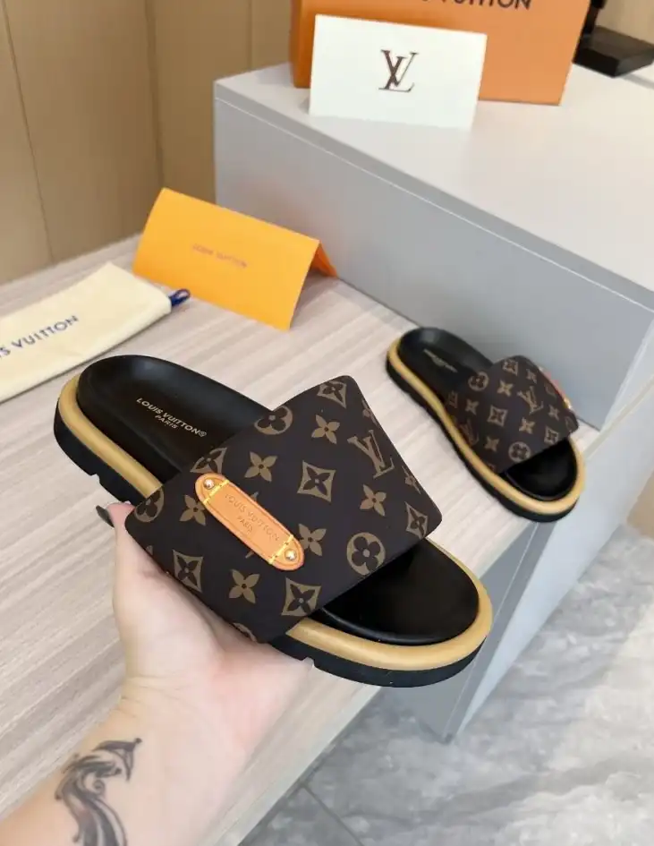 hype LV Slippers