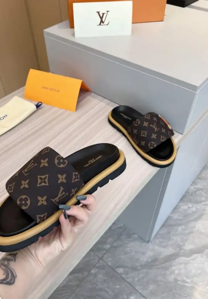 hype LV Slippers