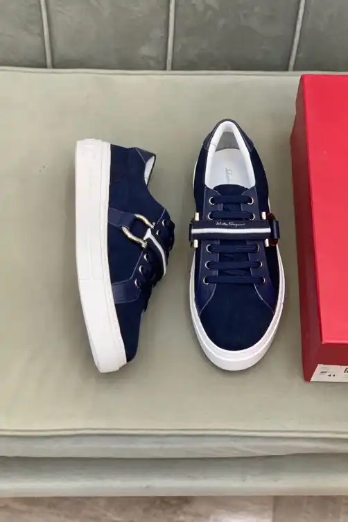 hype Ferragamo Sneakers